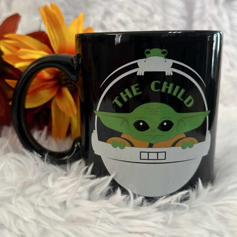 Star Wars Mandalorian The Child Yoda Mug
